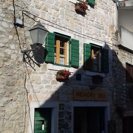 Apartments Mime - Small House Vodice Zewnętrze zdjęcie