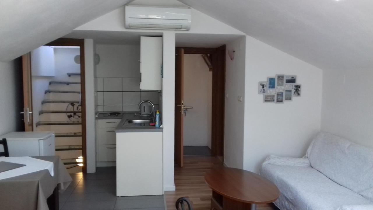 Apartments Mime - Small House Vodice Zewnętrze zdjęcie
