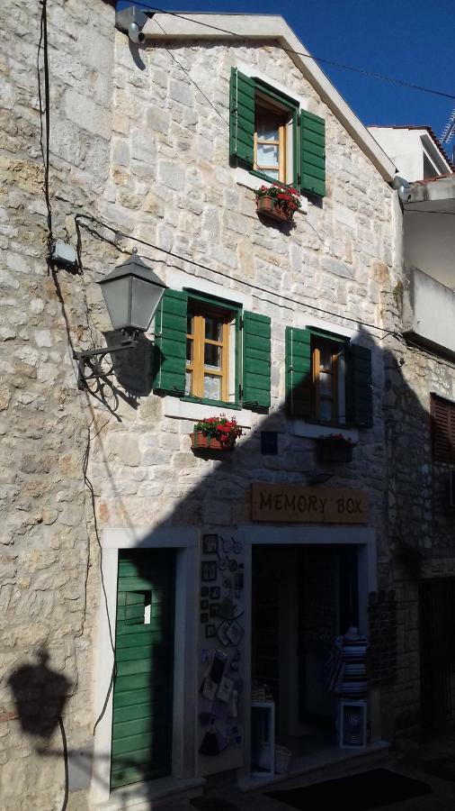 Apartments Mime - Small House Vodice Zewnętrze zdjęcie