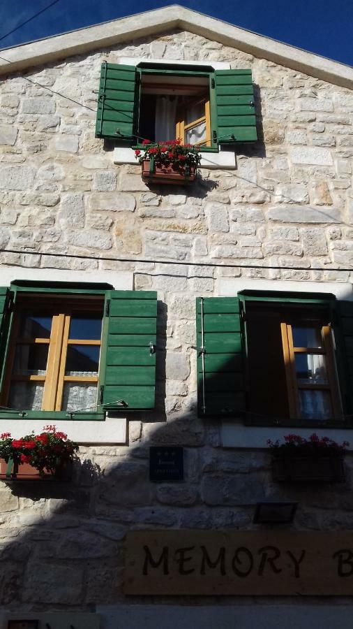 Apartments Mime - Small House Vodice Zewnętrze zdjęcie